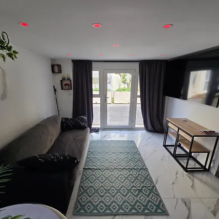 1 Appartement *